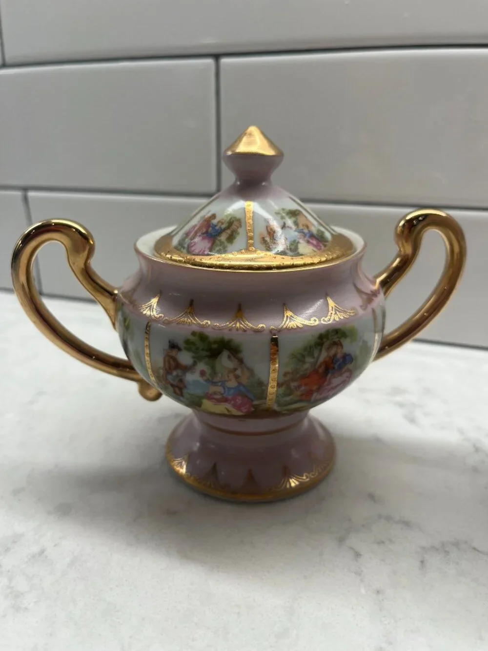 Vtg Arrant Fragonard “Love Story” Porcelain Footed Creamer and Sugar Bowl Set